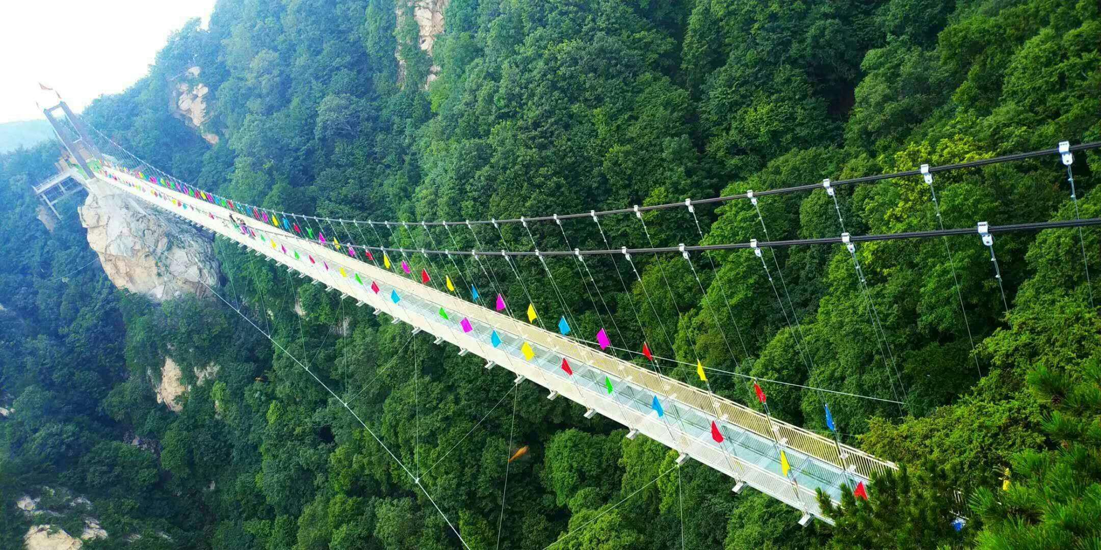 洛阳木札岭豪放包下河南所有高速,中原最牛玻璃吊桥邀您挑战