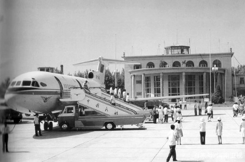 你知道吗?郑州cbd区域以前有座老机场,1956年正式通航