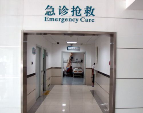 急诊故事:重症患者在转运途中心脏骤停,幸好他们离这家医院近