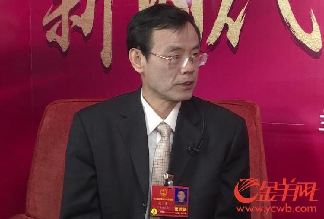 人大代表林勇建议夫妻合休产假