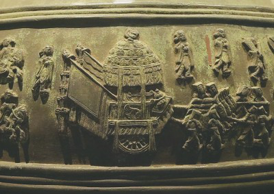 卤簿钟上的辂卤簿钟上祥云蔚缭的宣德门来源:大河客户端 编辑:刘金环