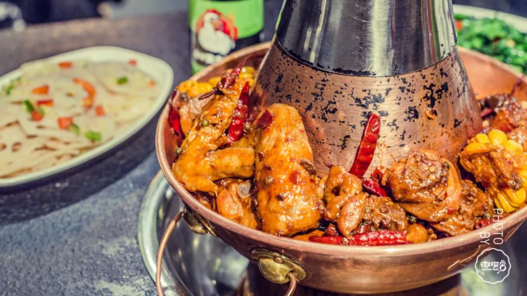 辣卤芝士牛蛙锅!
