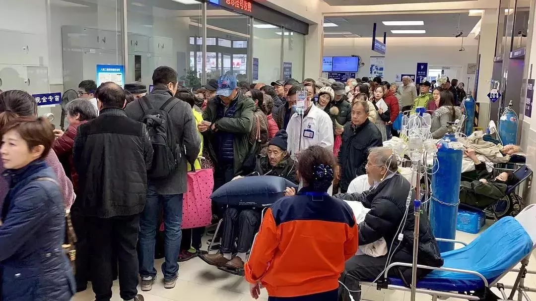 大河夜读丨400万人在微博泪崩:如果人生太难,就去医院看看