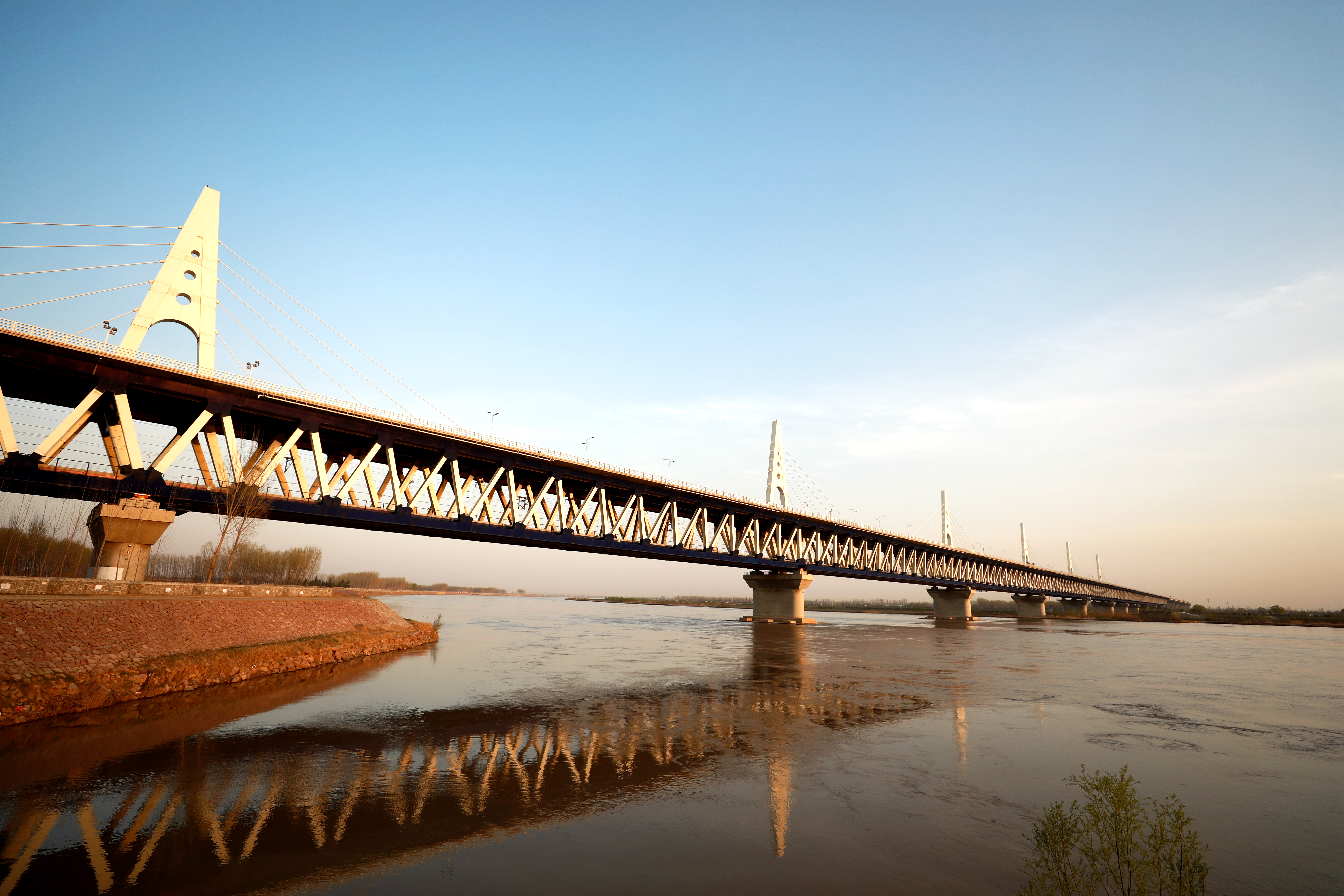 不该免的不免了!郑新黄河大桥免费通行政策有变,平原示范区回应