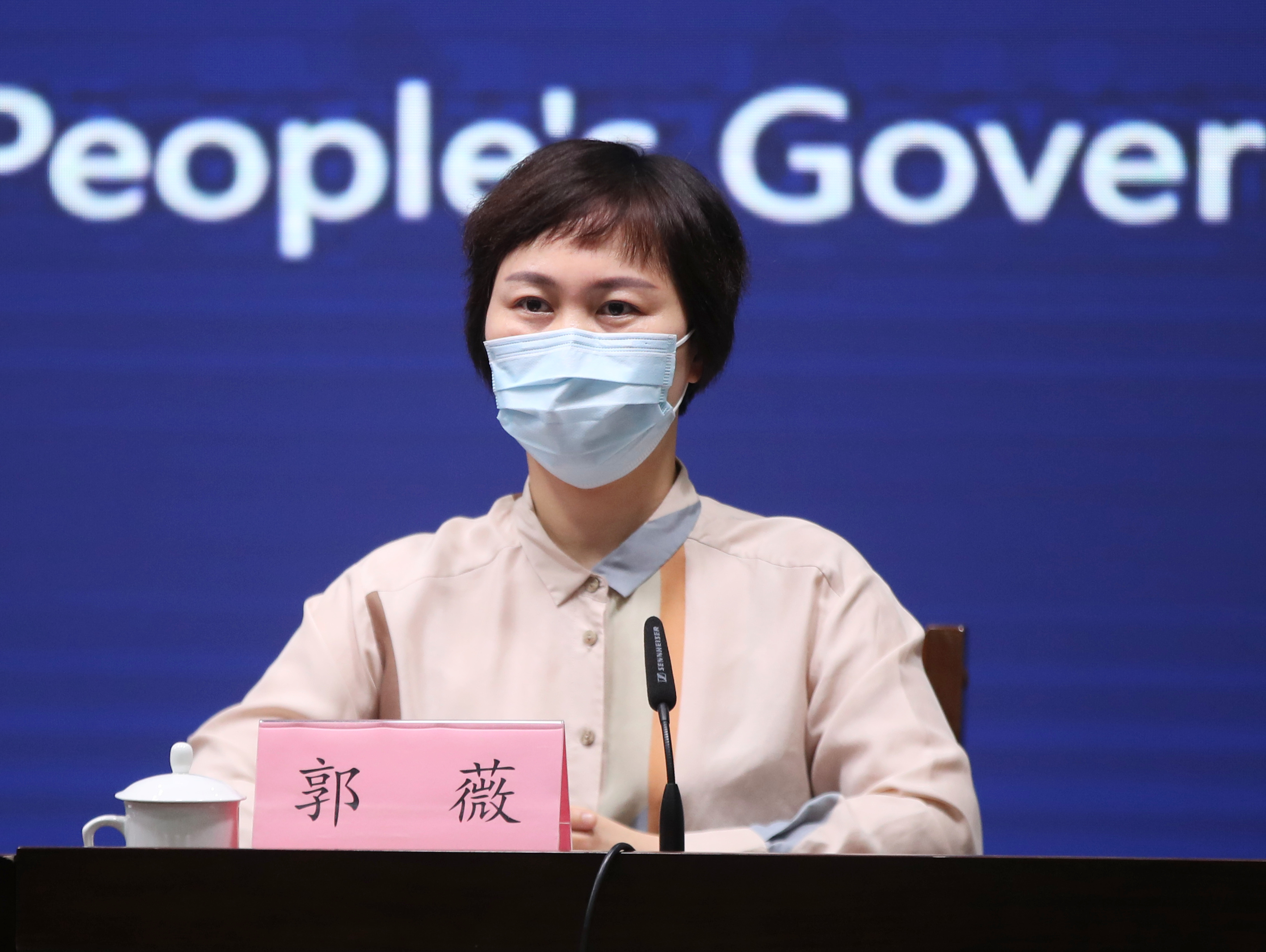 发布会,在发布会现场,郑州人民医院隔离区护士长郭薇作为医护人员代表