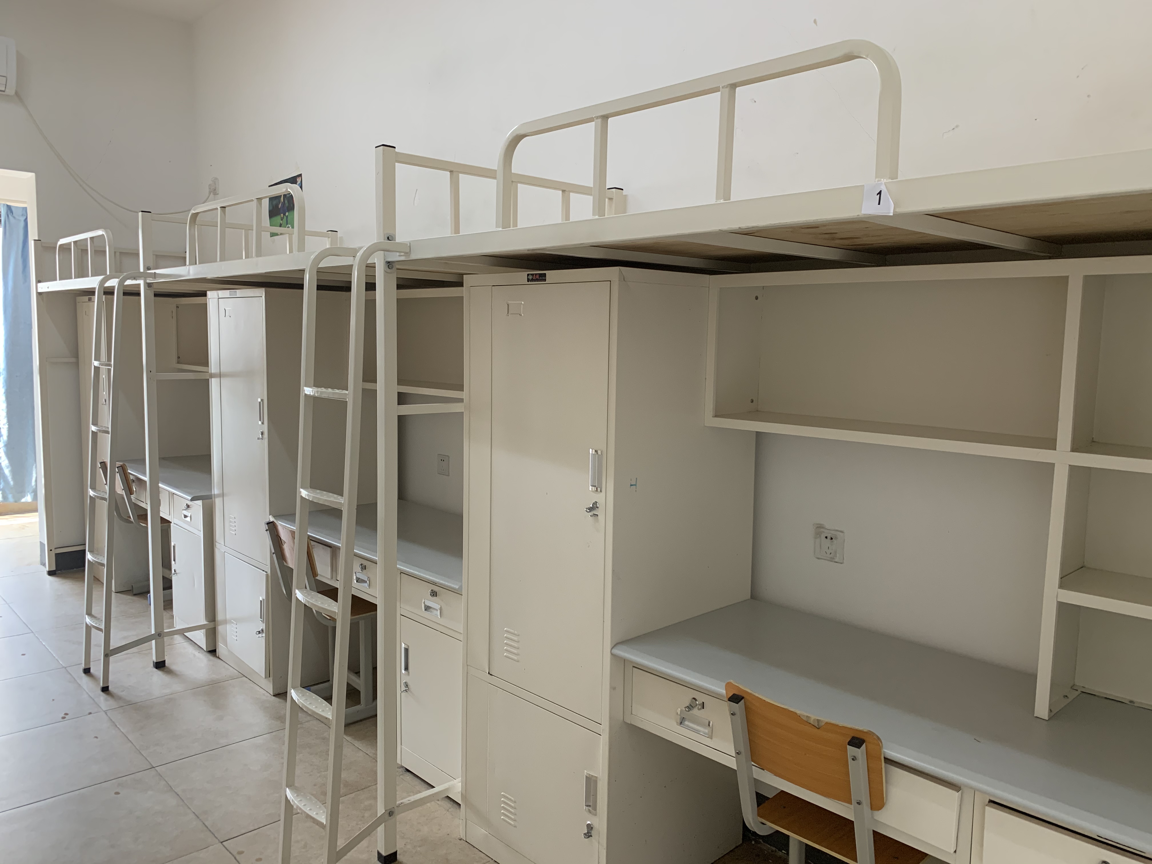 入校交表 全面消杀 两点一线,郑州龙湖一中全面复学实现"入微级"管理