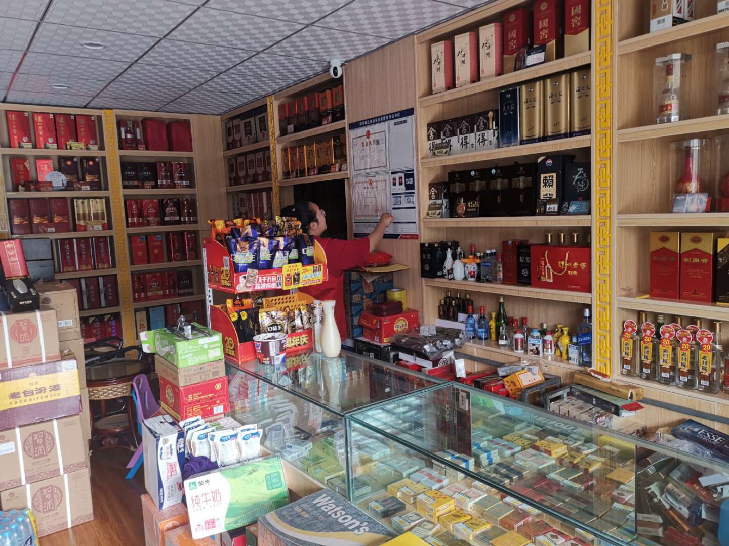 全力整治六小门店扎实推进卫生城市复审