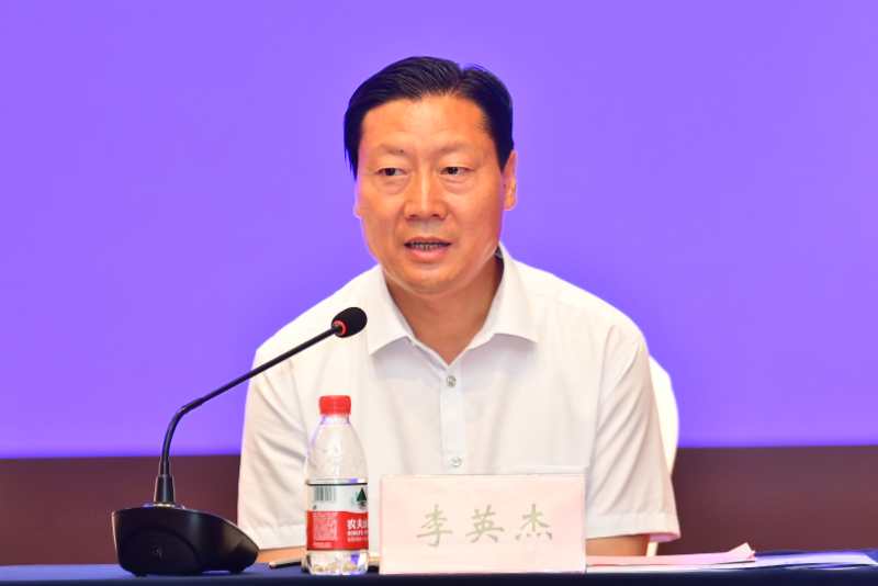 推介对接活动筹备情况晋城市教育局李志忠局长介绍教育产业推介准备情