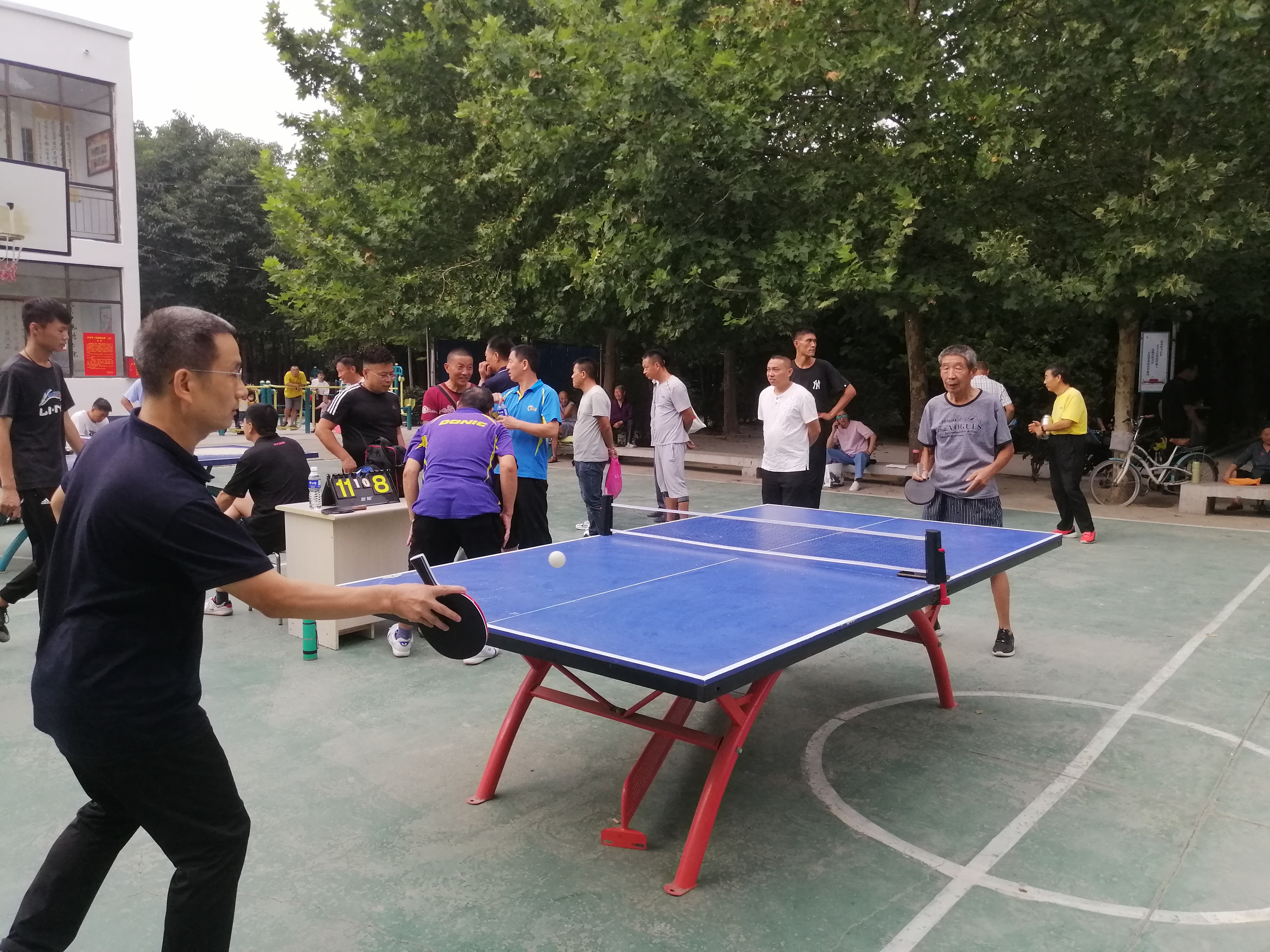 体育活动精彩纷呈 全民健身蓬勃开展