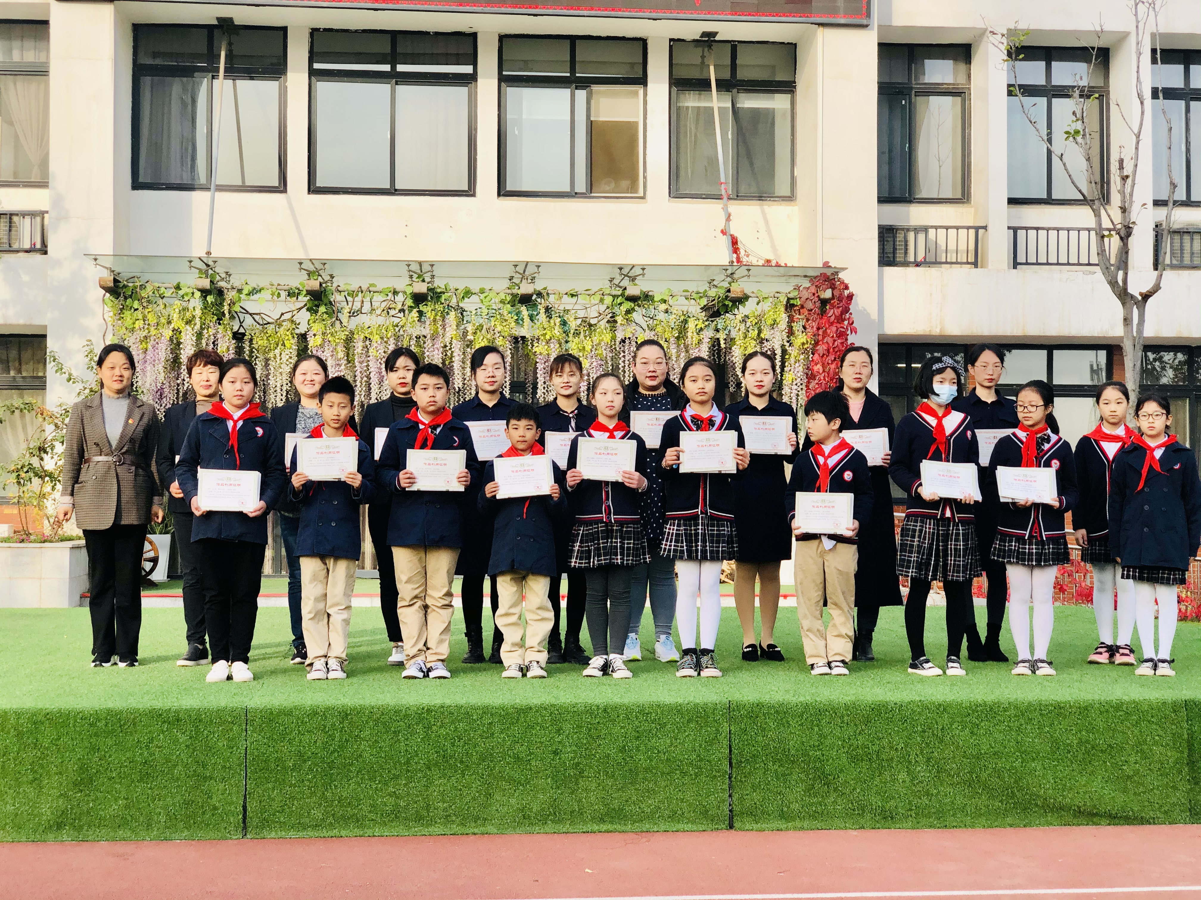 传华夏文化,通古今未来,香山小学这样举行主题升旗仪式