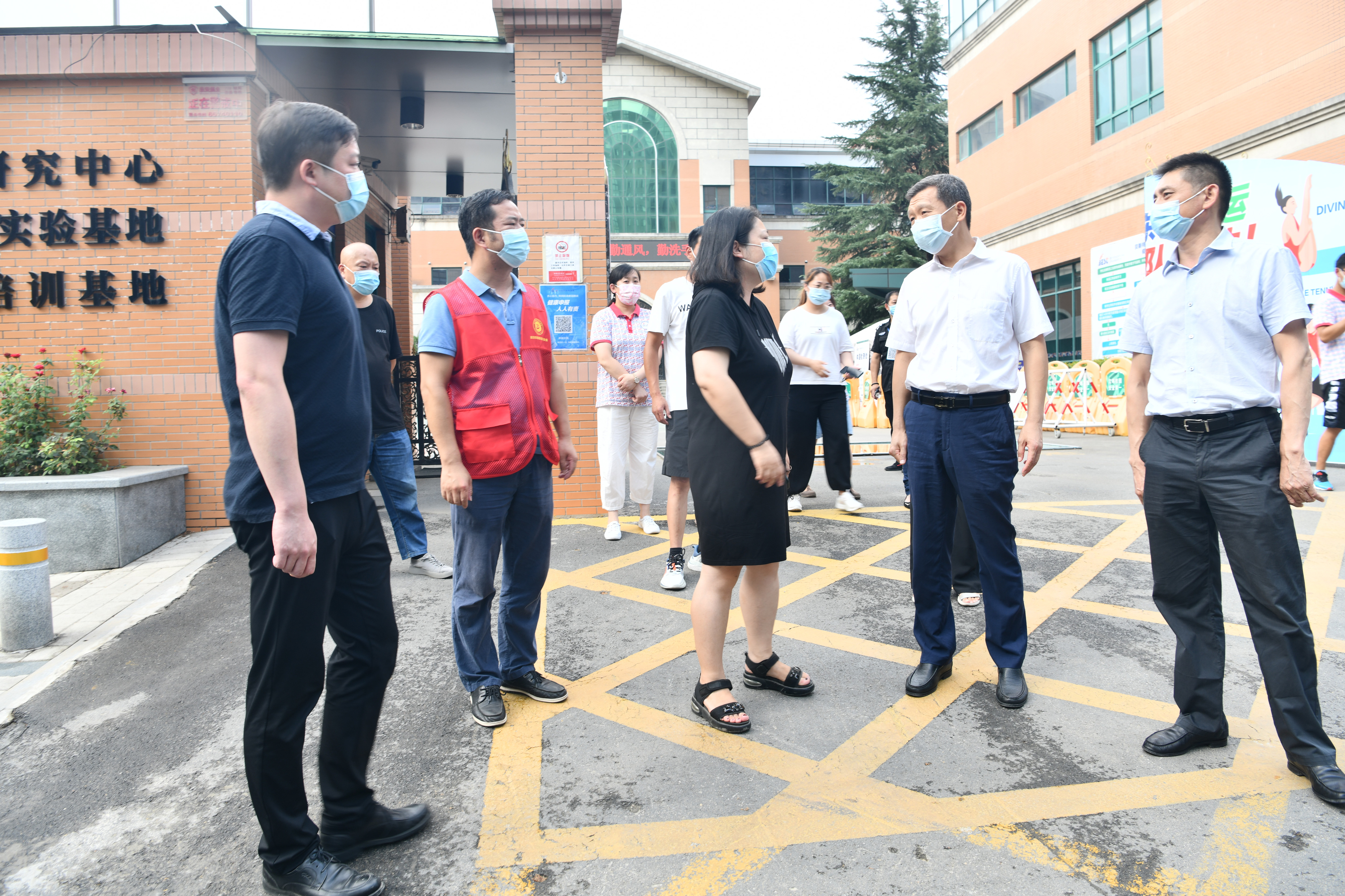 郑州贝斯特外语小学图片